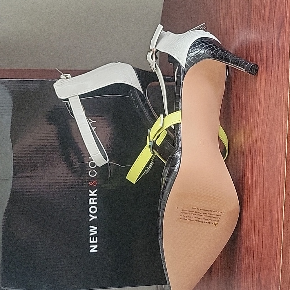 NY&C Women's Jaelynn Heel - Picture 3 of 5
